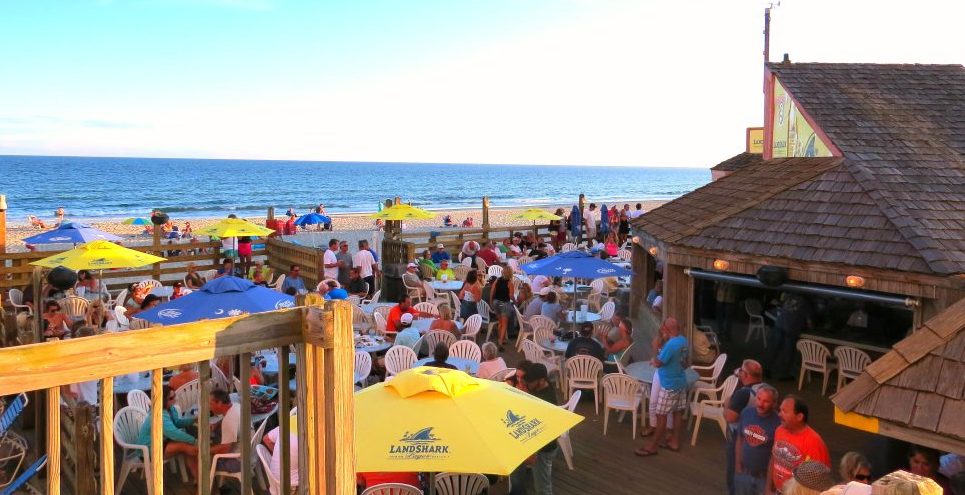 Top 3 Beach Bars in Myrtle Beach this Summer